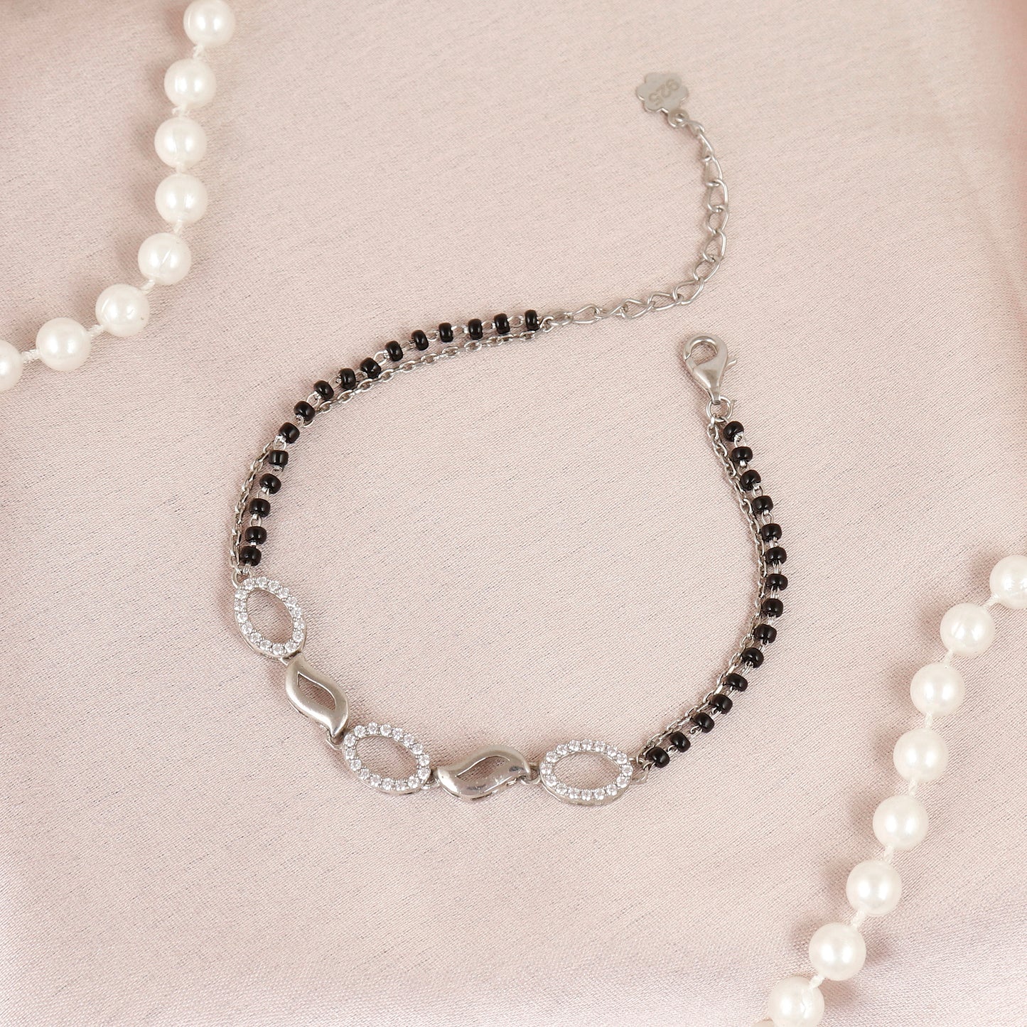 Silver Geometric Multi-Link Hand Mangalsutra