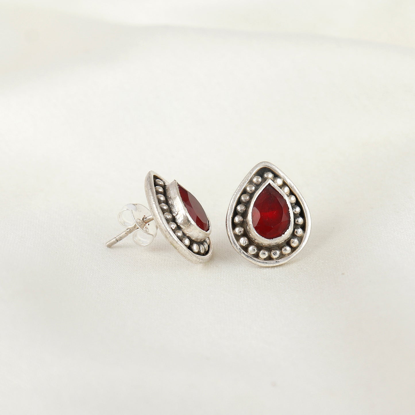 Paan Rava Royale Silver Earring