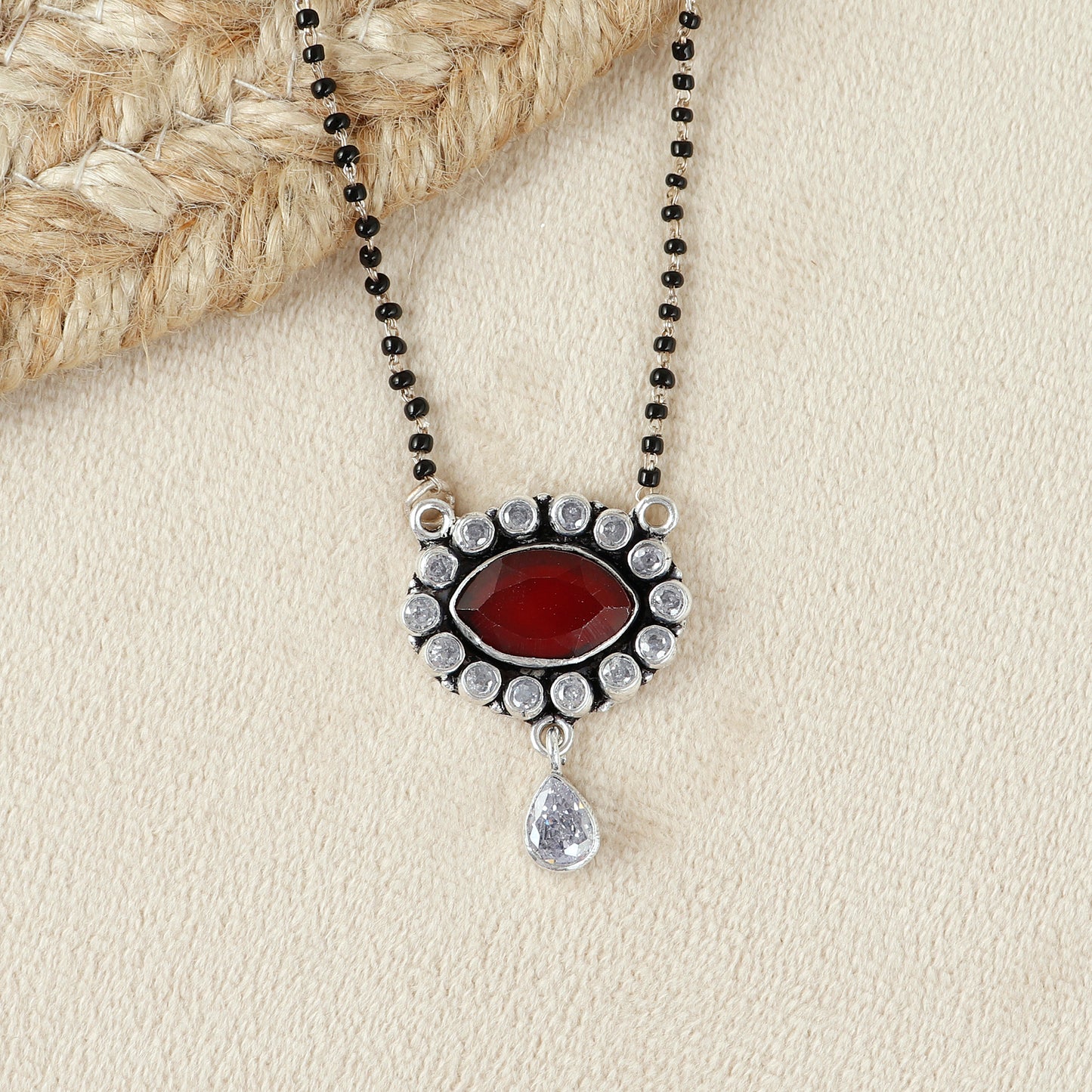 Mesmerizing Cutstone Silver Mangalsutra
