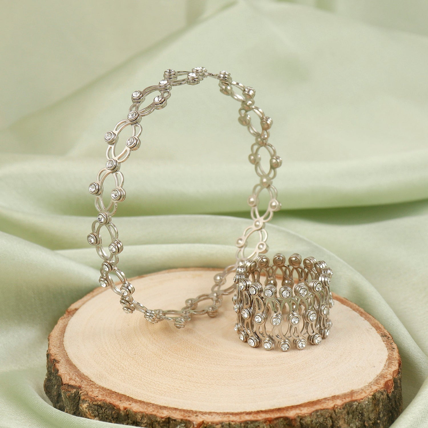 Bracelet