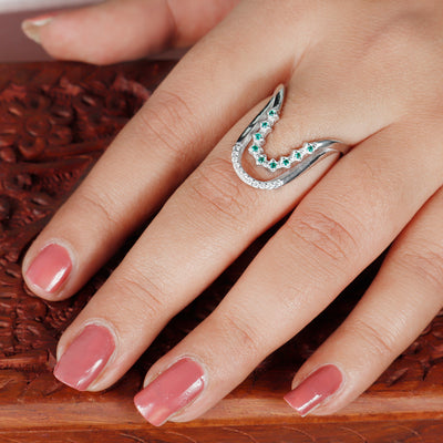 Divine Glow Vanky Statement Silver Ring