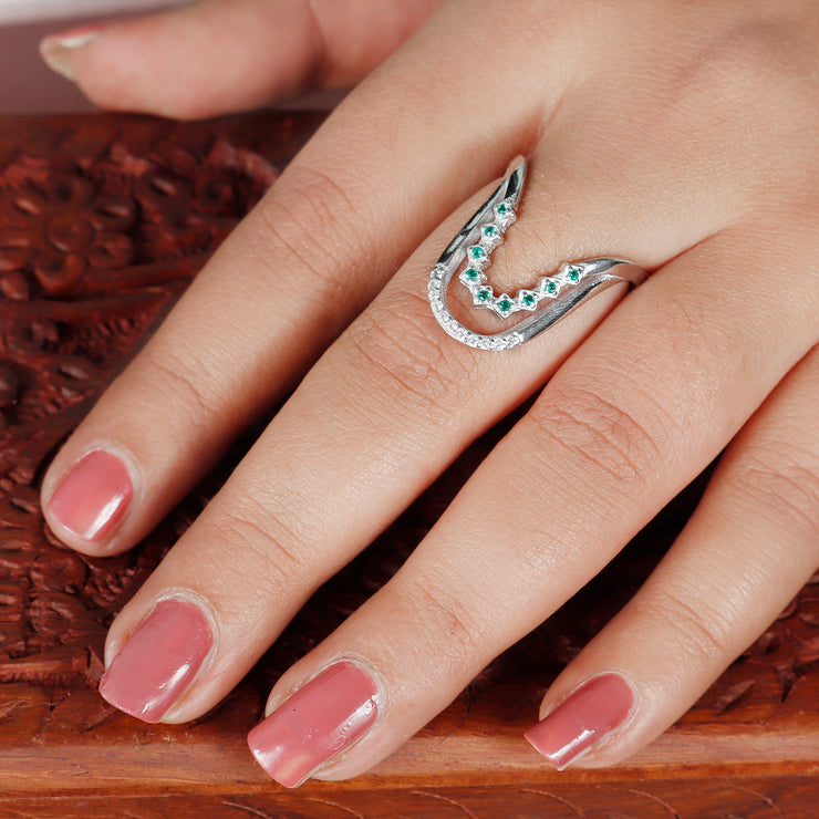 Divine Glow Vanky Statement Silver Ring