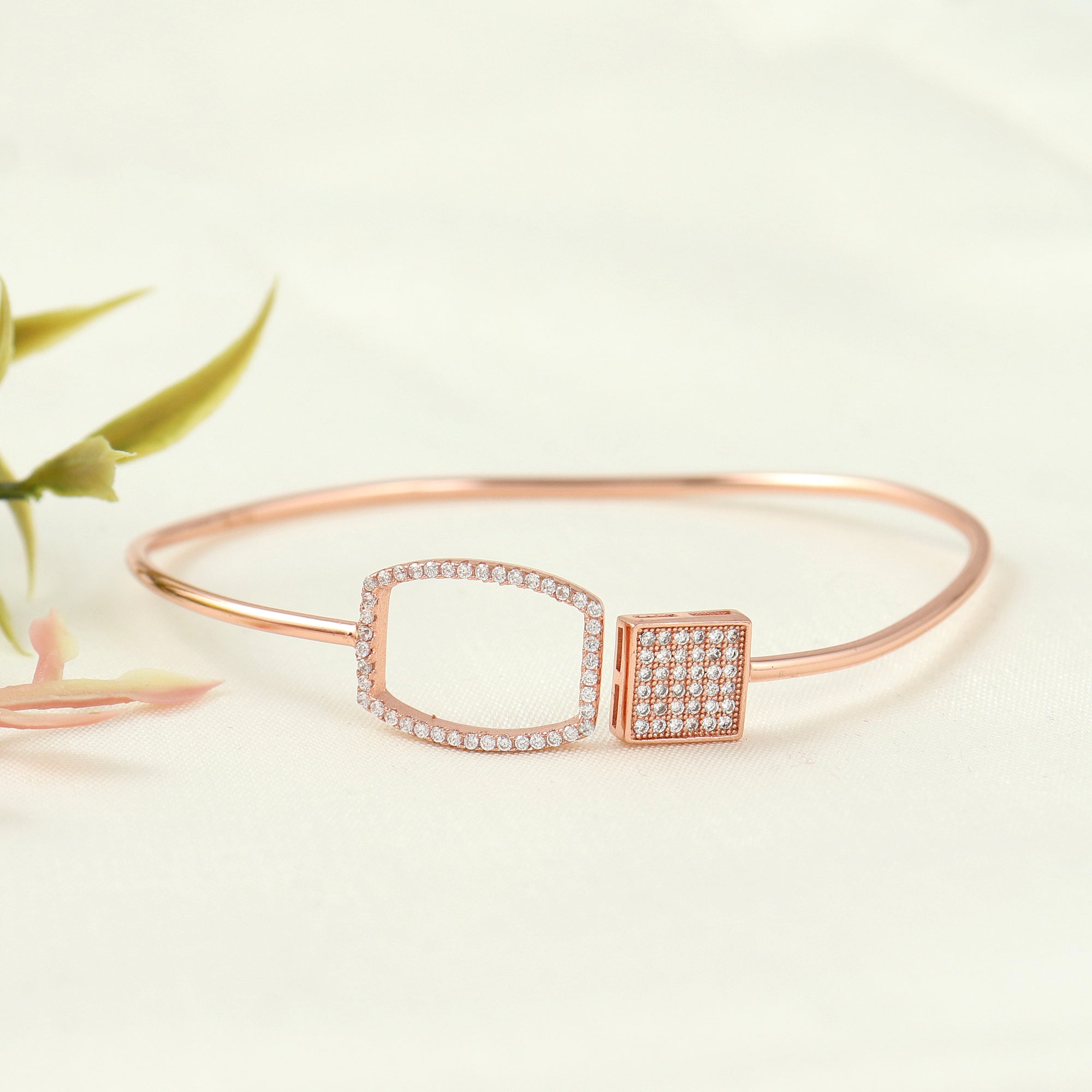 Valencia Shine Silver Kada