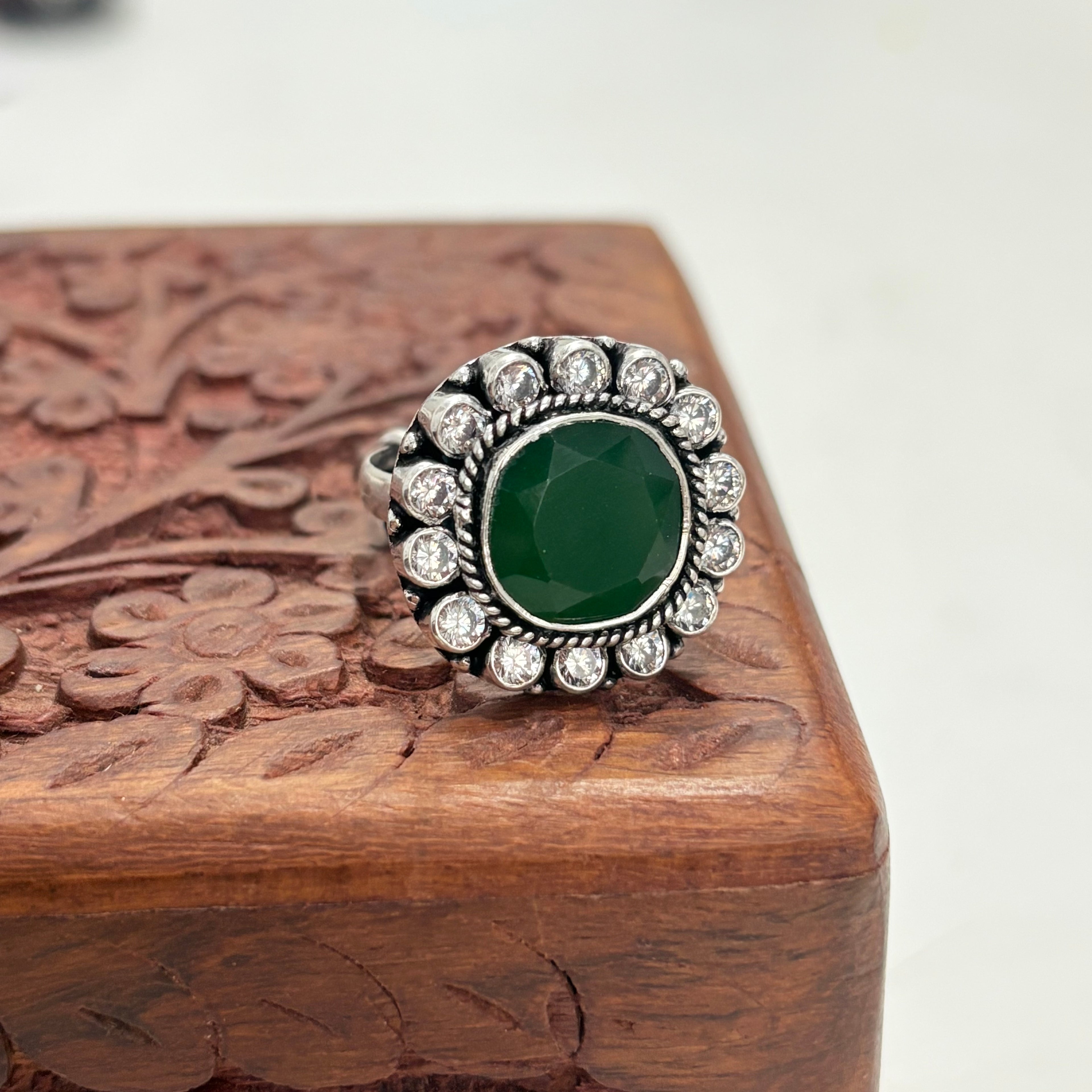 Royal Green Sunburst Silver Cocktail Ring