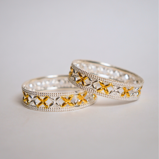 Saaj Leaf Cross Gold Plated Silver Bangle