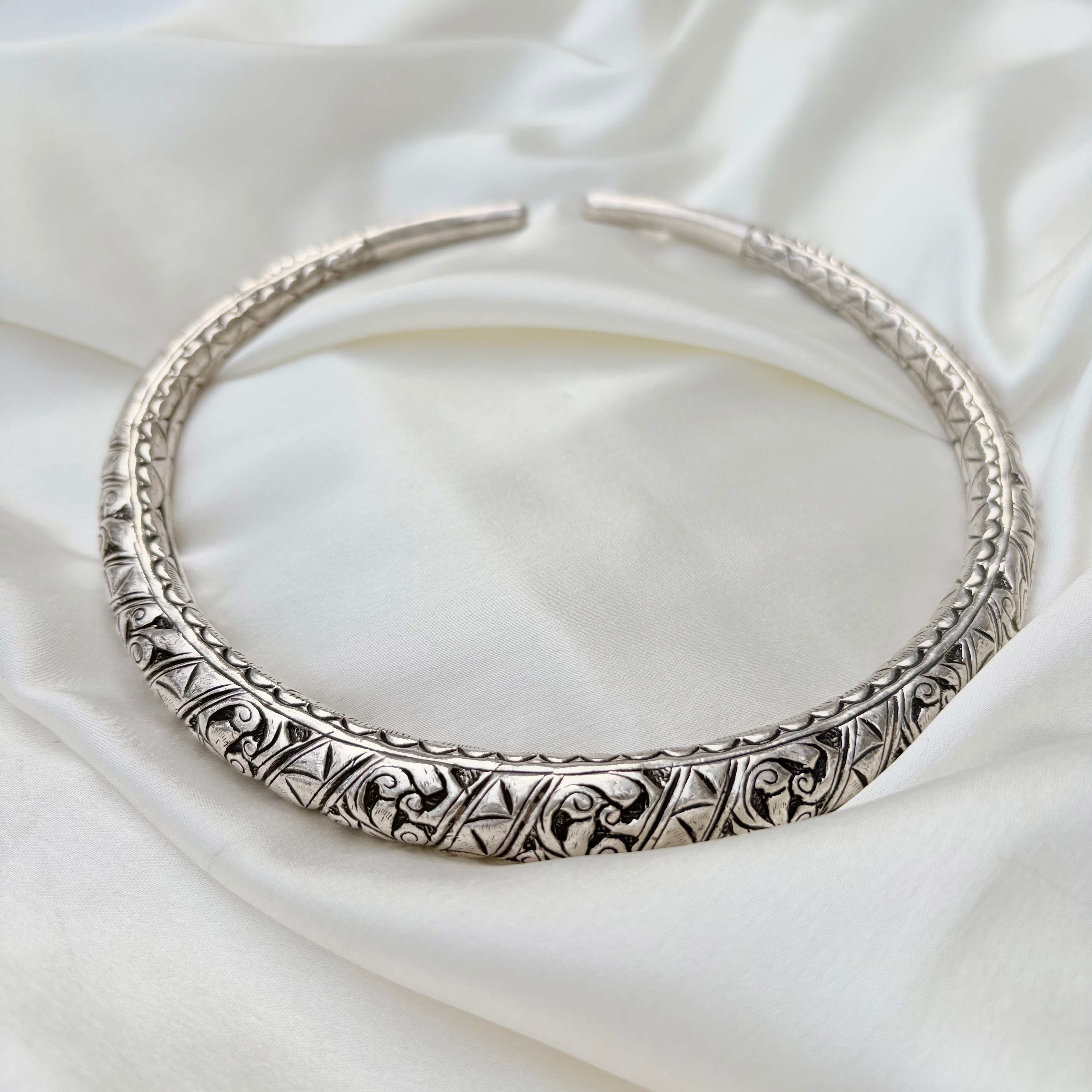 Traditional Tribal Medallion Silver Hasli Choker