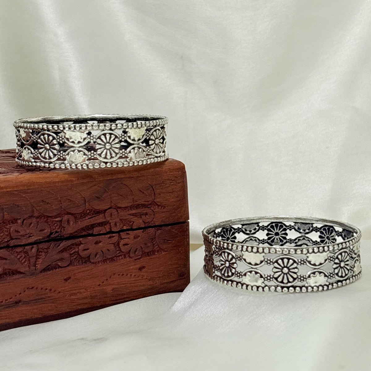 Sunflower Royal Traditional Silver Bangle
