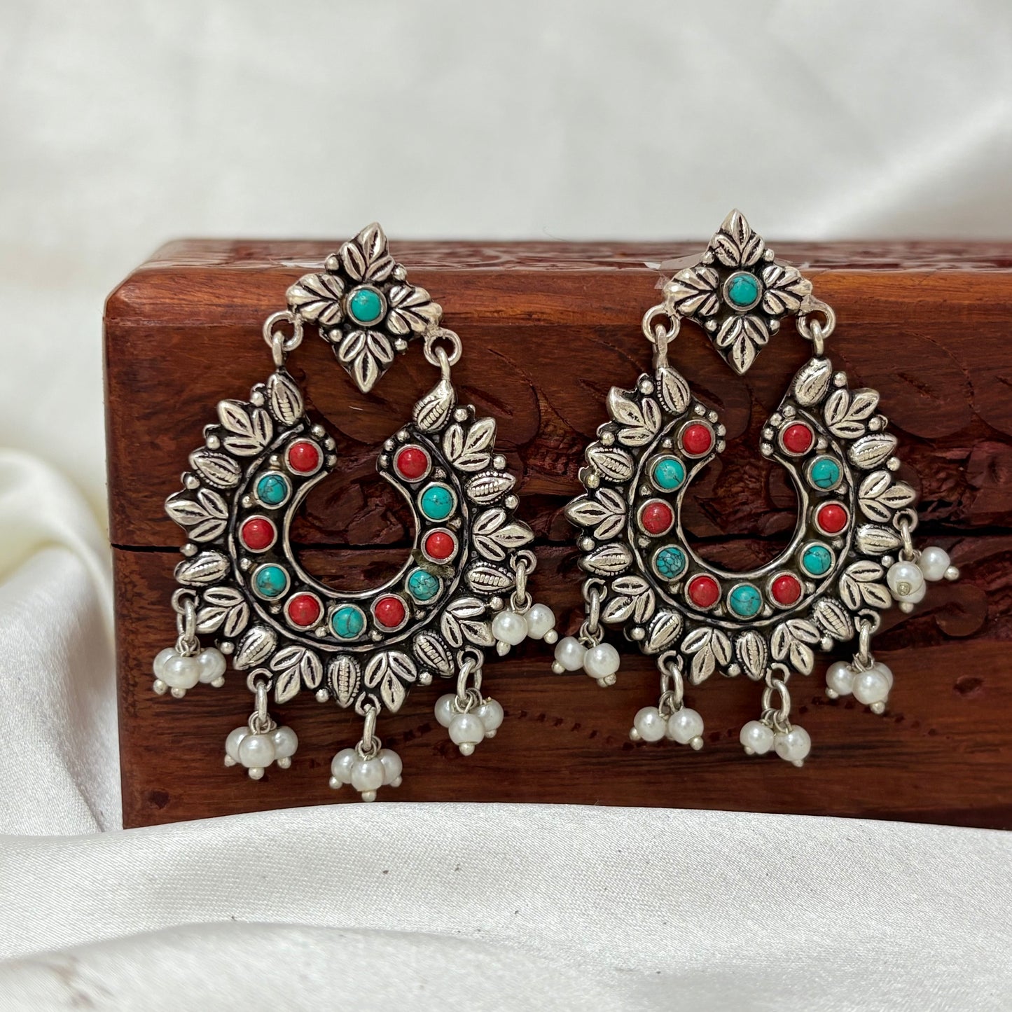 Tribal Leaf-Motif 925 Silver Chandbalis