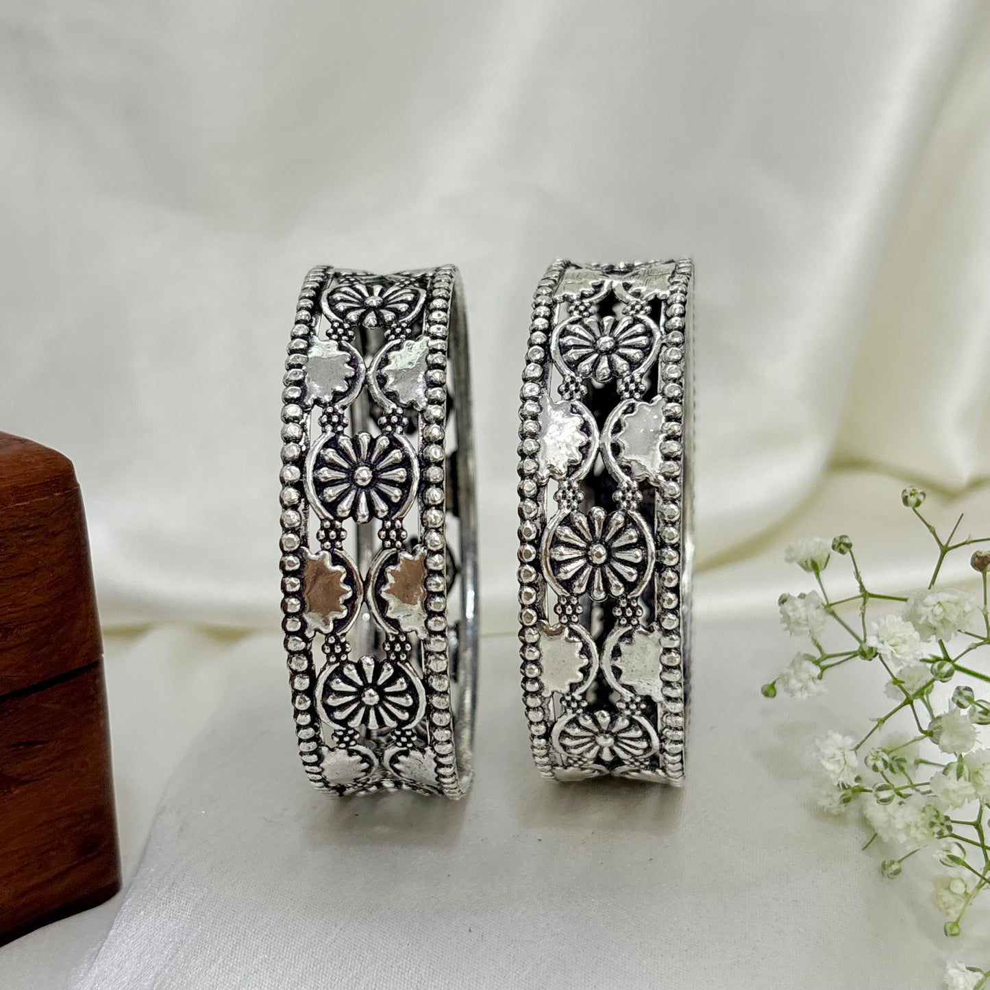 Sunflower Royal Traditional Silver Bangle