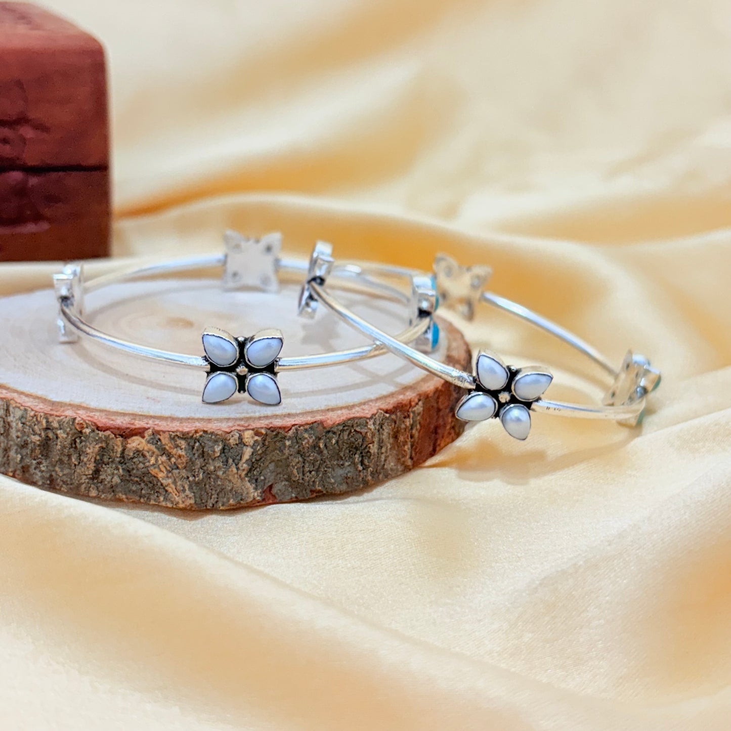 Pearl Blossom Pure Silver Everyday Bangle