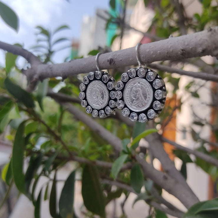 92.5 Silver Coin Queen Earring
