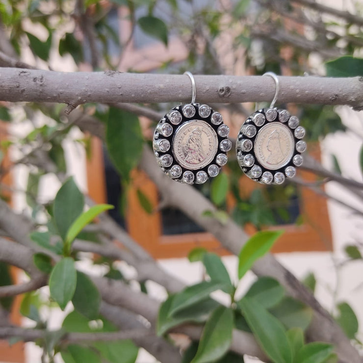 92.5 Silver Coin Queen Earring