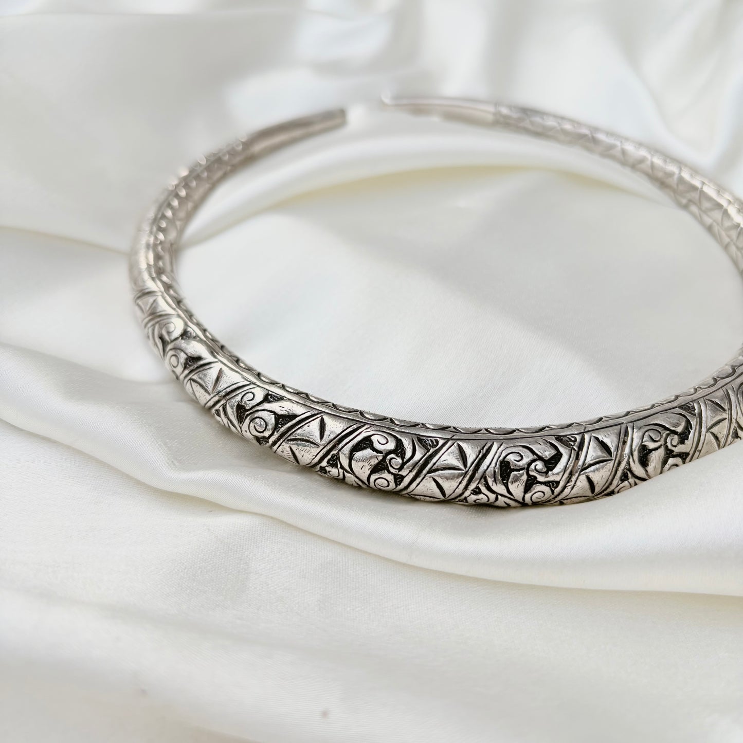 Traditional Tribal Medallion Silver Hasli Choker
