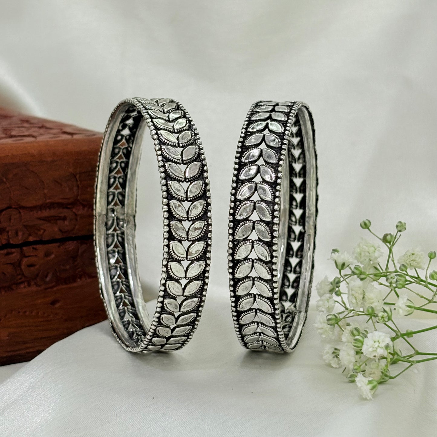 Tribal Leaf Oxidized Silver Bangle