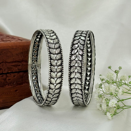 Tribal Leaf Oxidized Silver Bangle