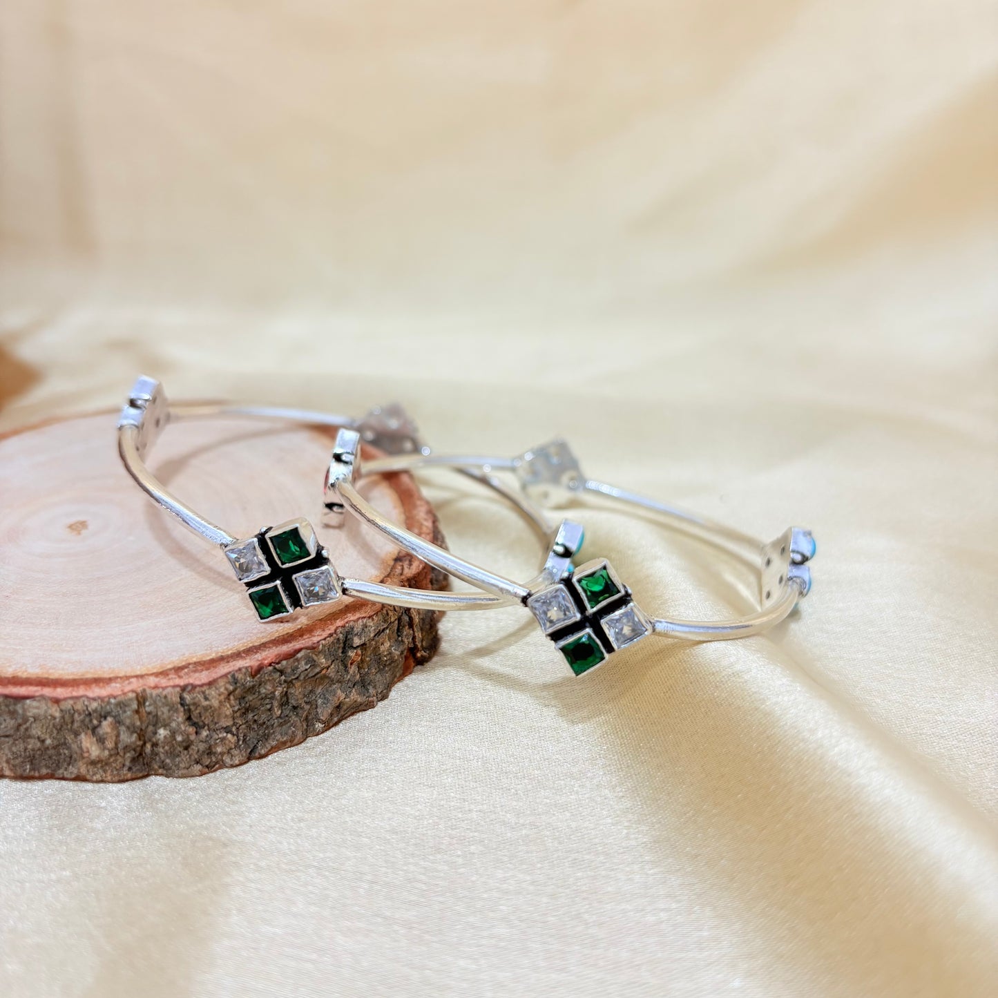 Handcrafted Emerald CZ Choki Silver Bangle