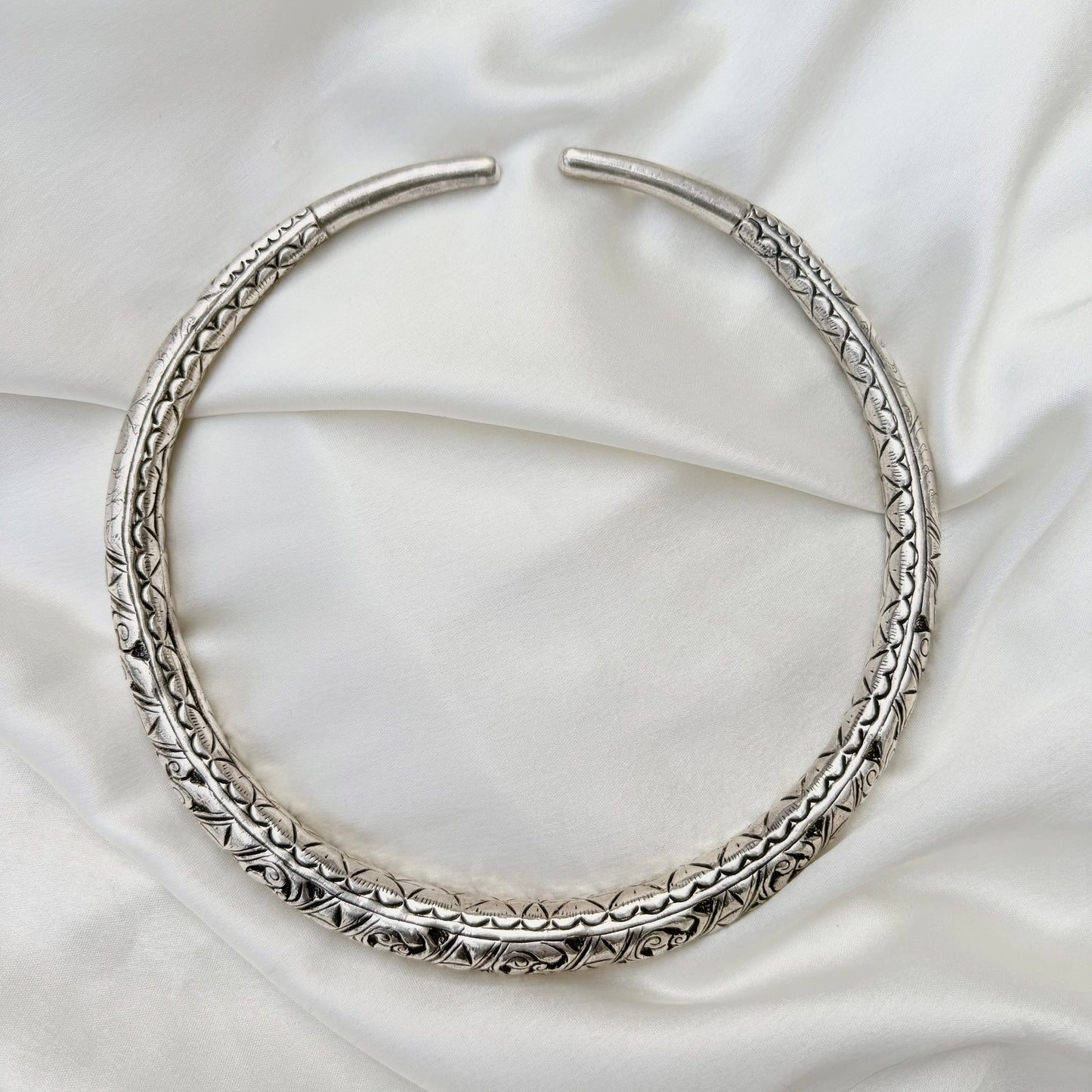 Traditional Tribal Medallion Silver Hasli Choker