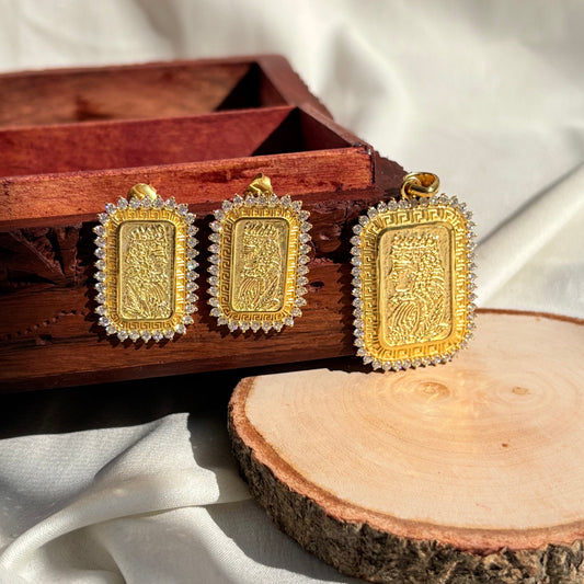 Royal Silver Gold-Plated Moissanite Pendant Set