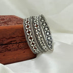 Saaj Leaf Cross Silver Bangle
