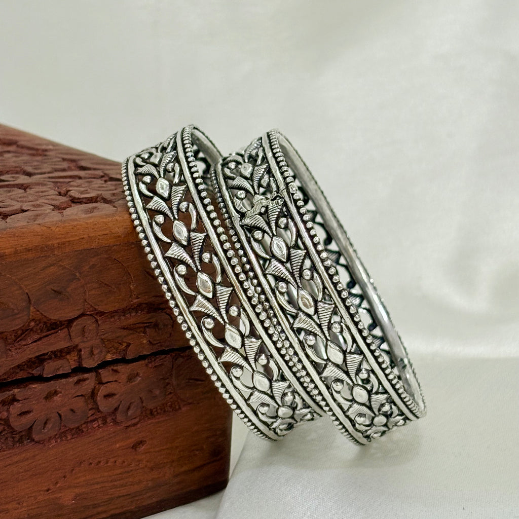 925 Silver Petals Oxidized Silver Bangle
