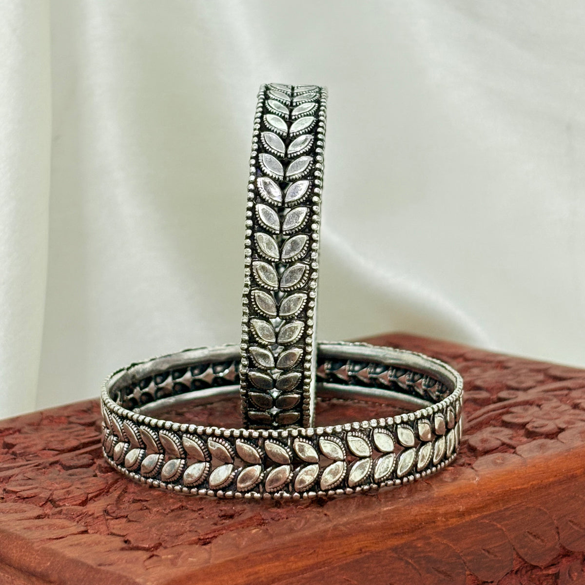 Tribal Leaf Oxidized Silver Bangle