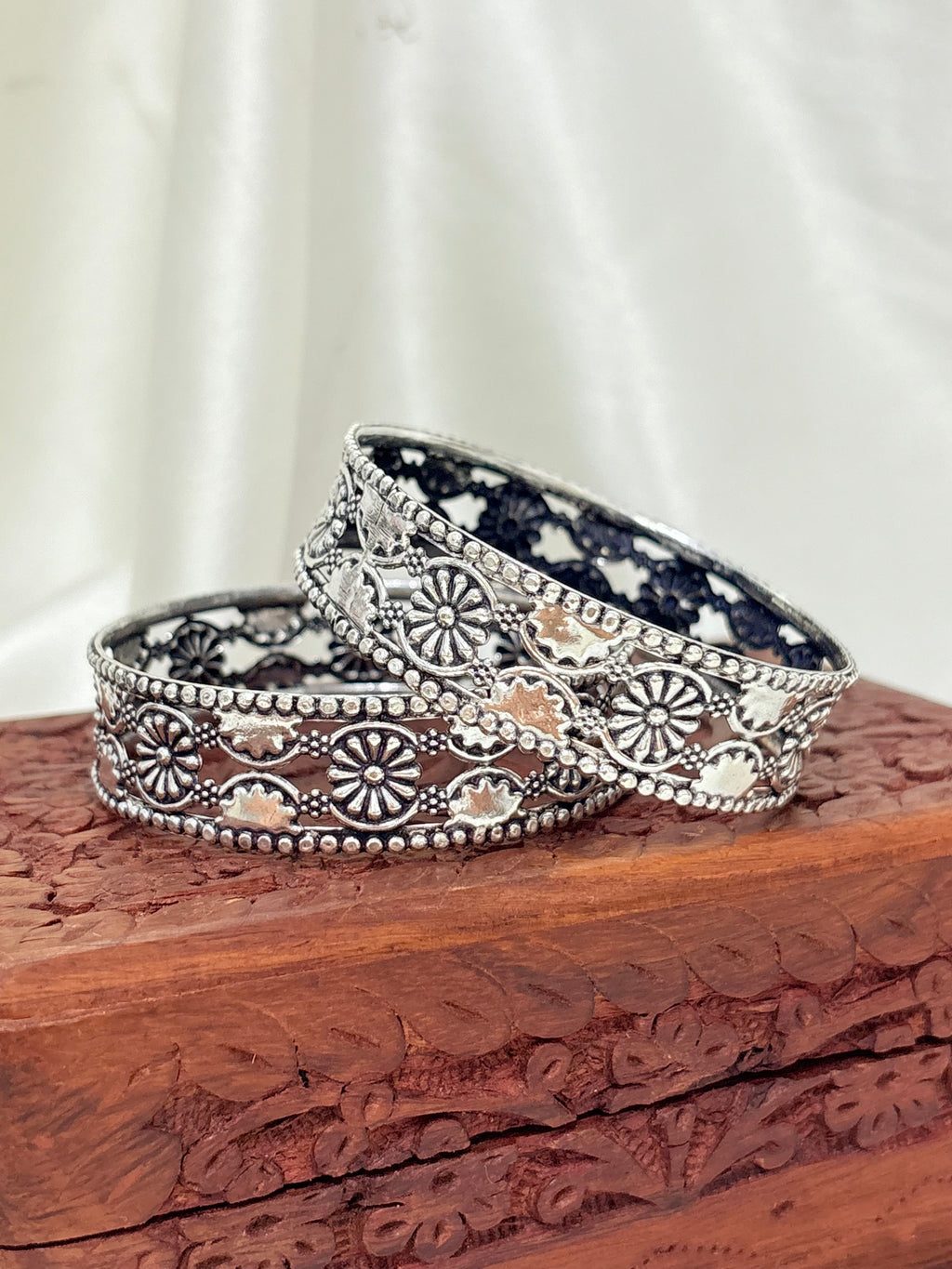 Sunflower Royal Traditional Silver Bangle