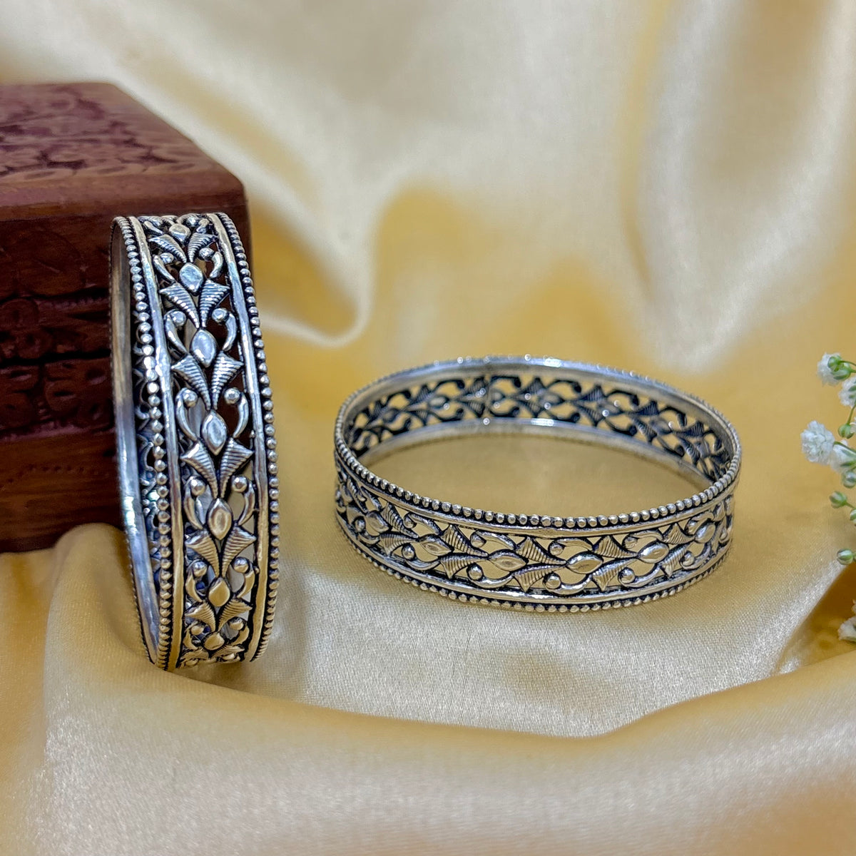 925 Silver Petals Oxidized Silver Bangle