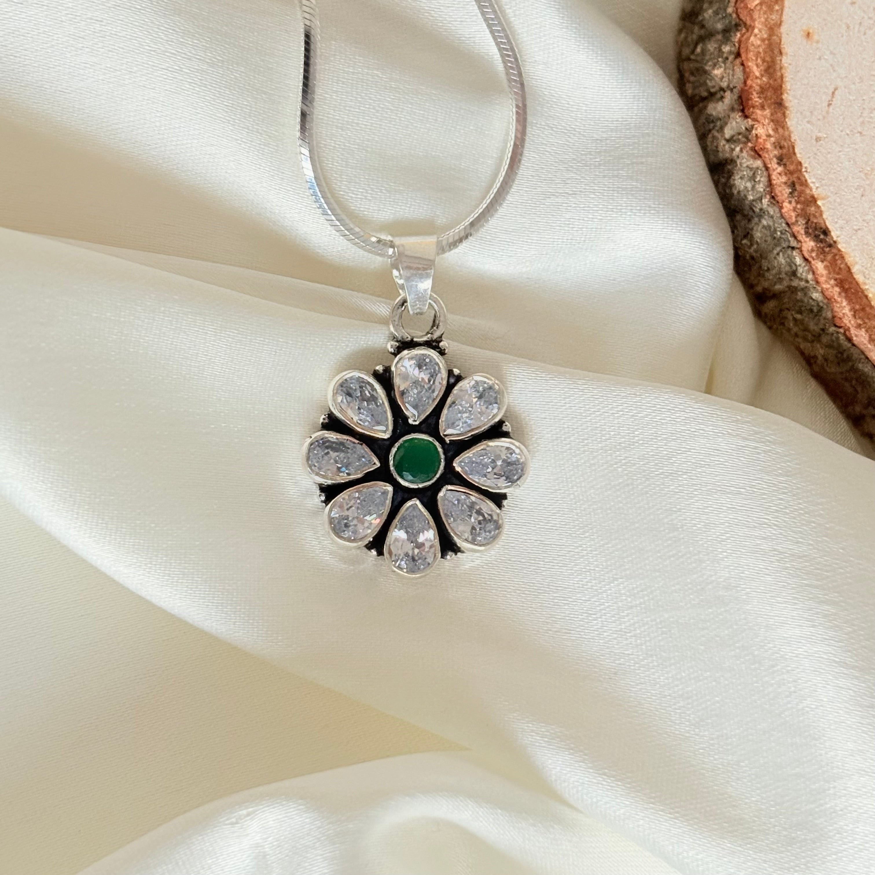 The Emerald Bloom Pendant Set