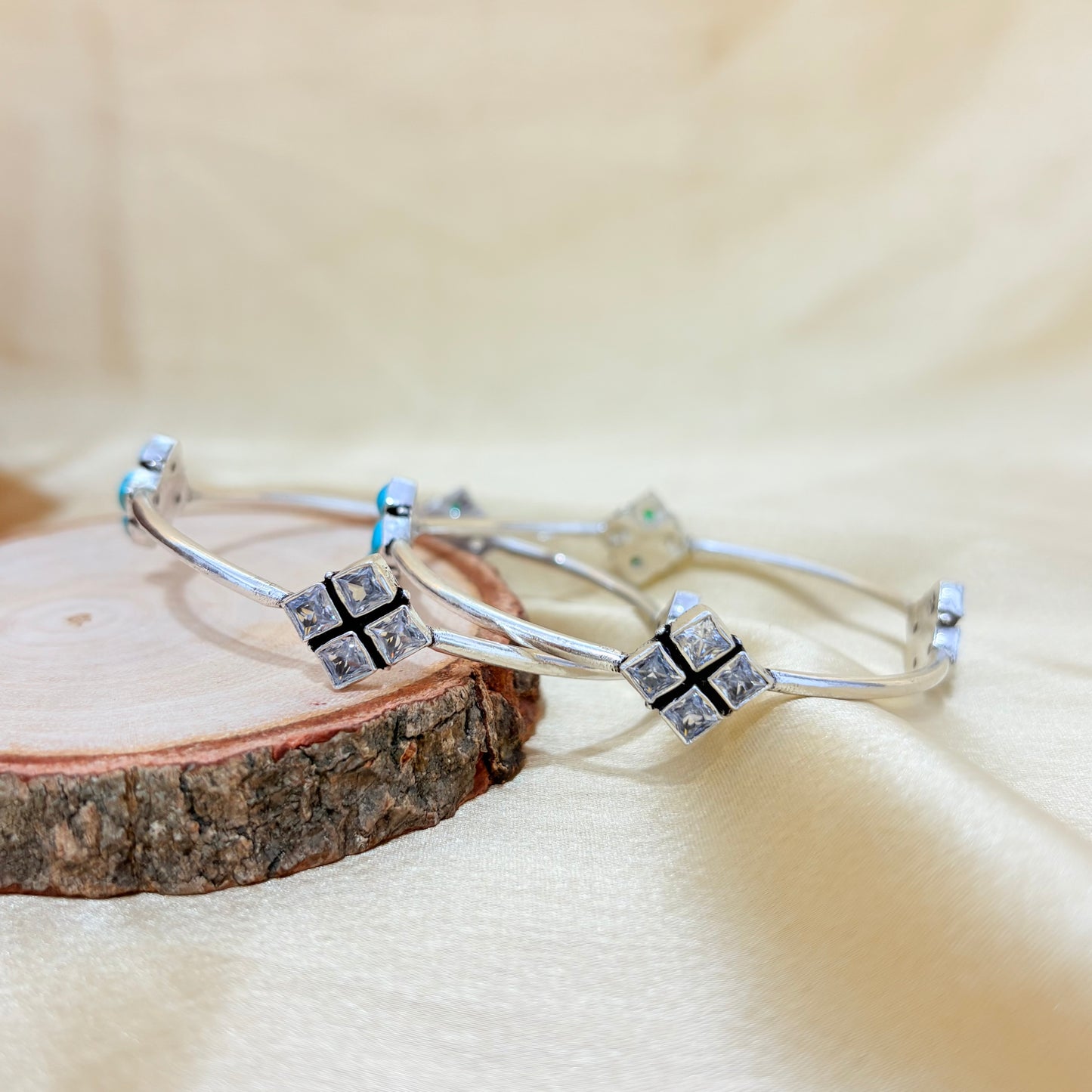 Handcrafted Cubic Zirconia Choki Silver Bangle