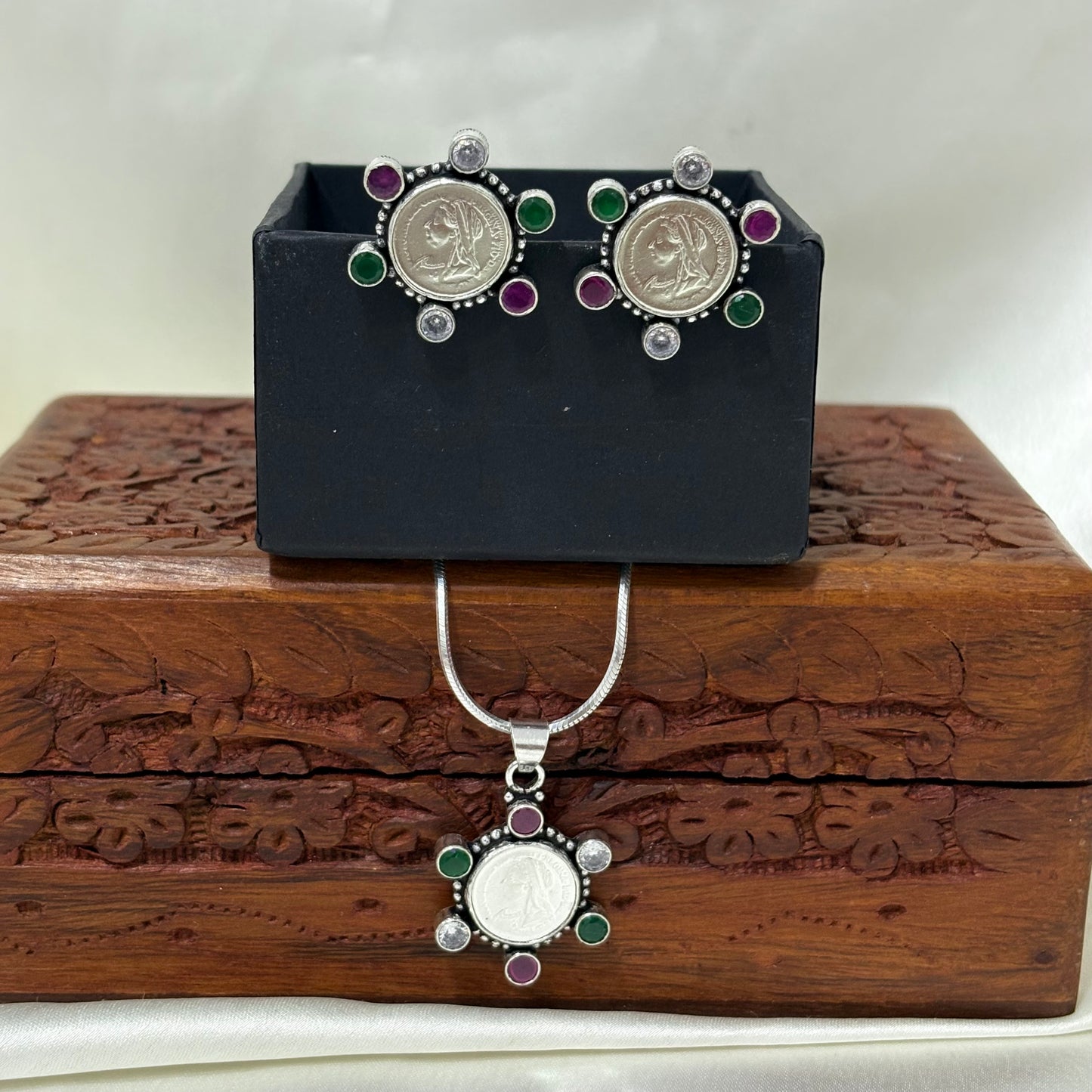 Rangrez 925 Silver Coin Necklace Set
