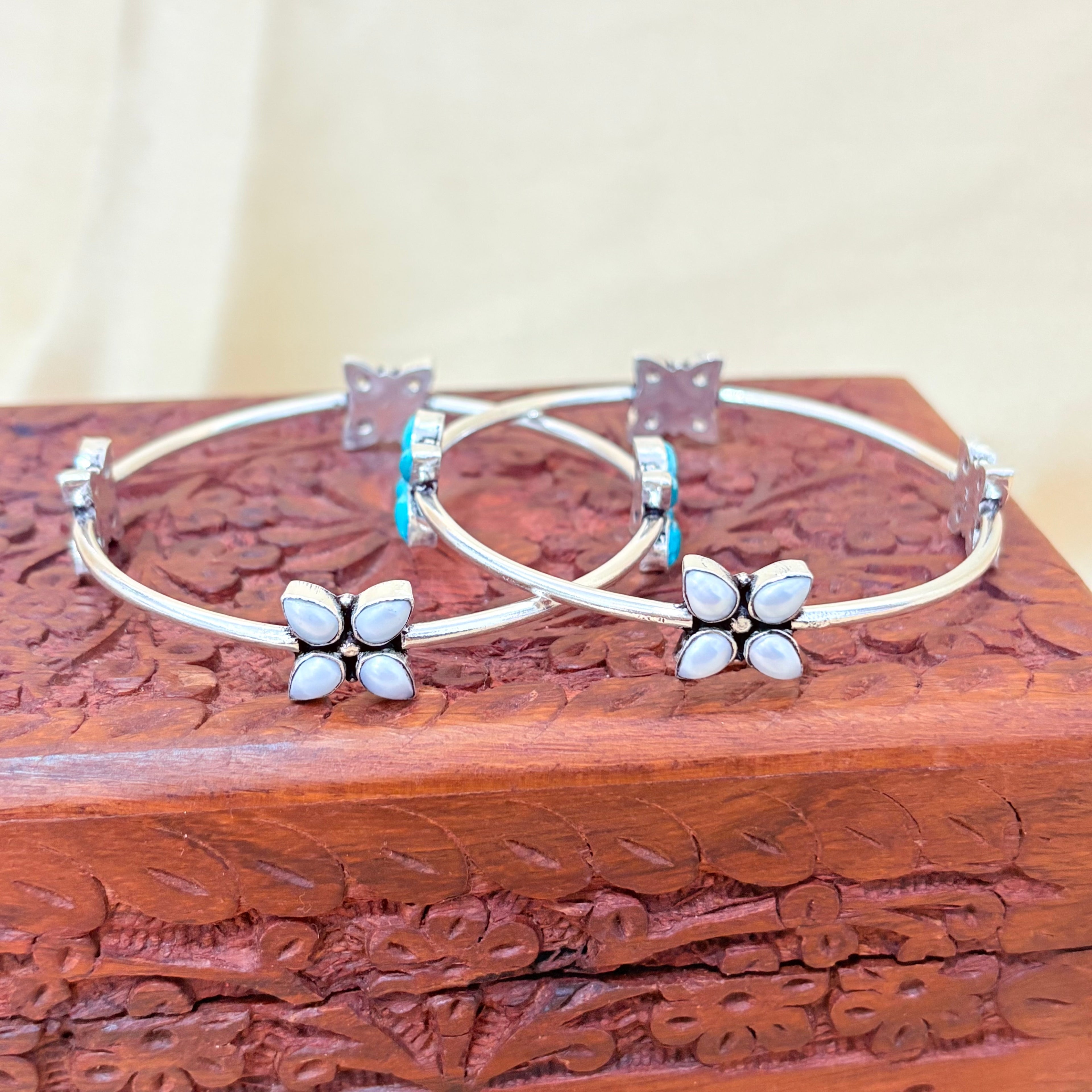 Pearl Blossom Pure Silver Everyday Bangle