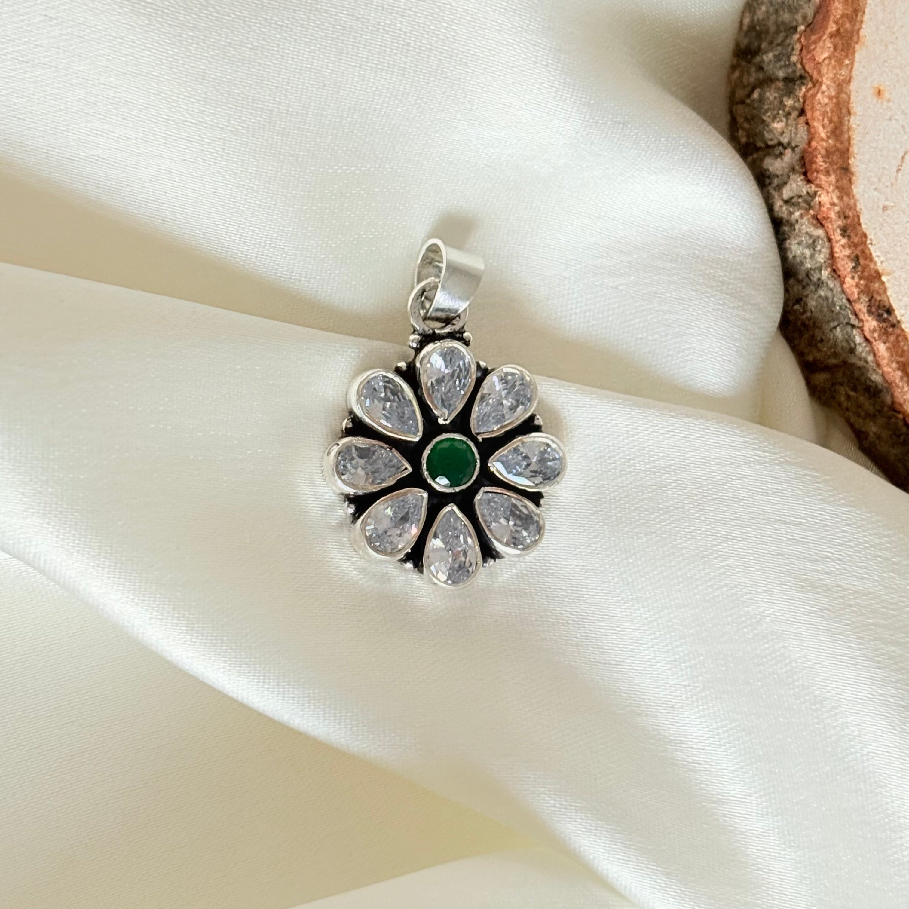 The Emerald Bloom Pendant Set
