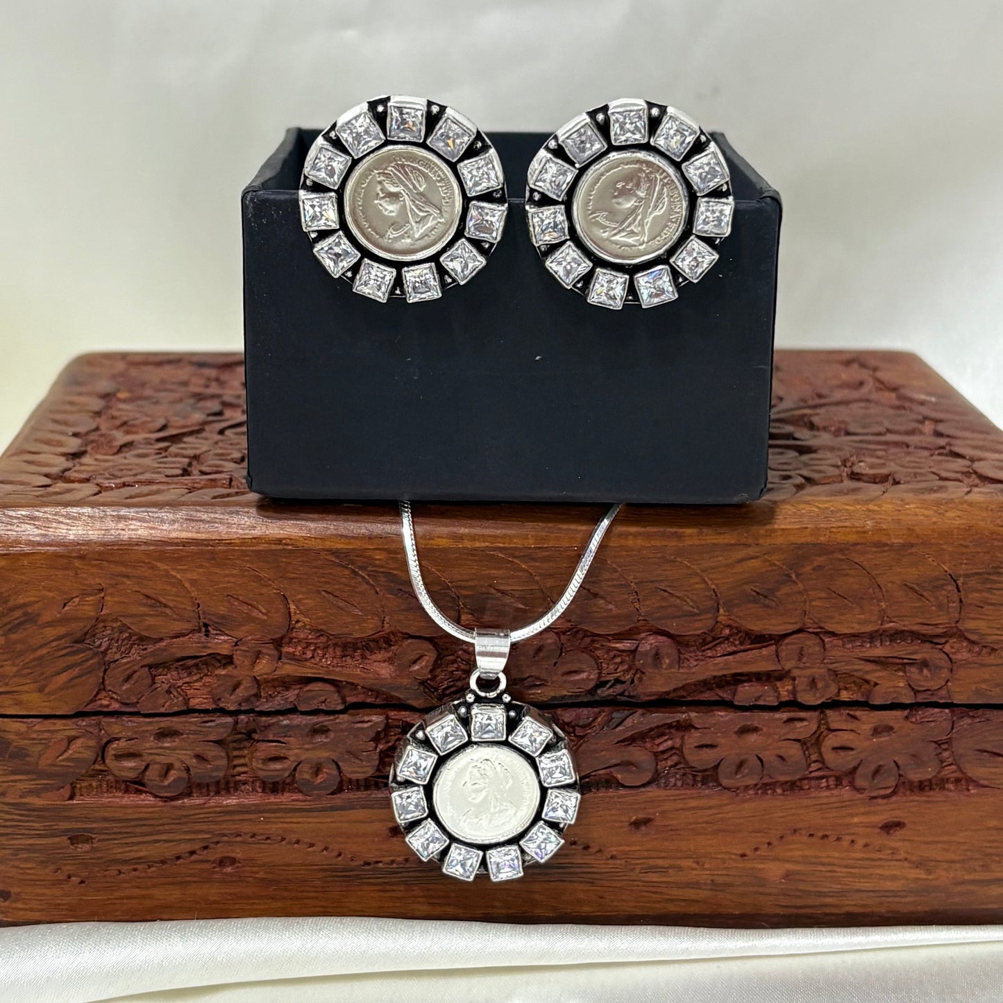 Jashn-e-Rang Silver Coin Cocktail Ring