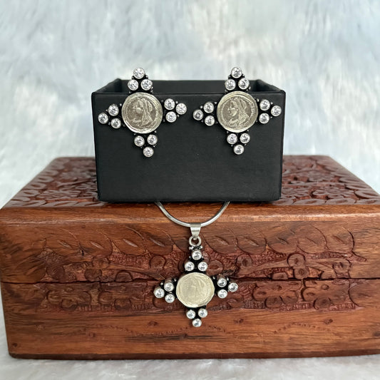 Regal Antique Silver Coin Jewellery Set
