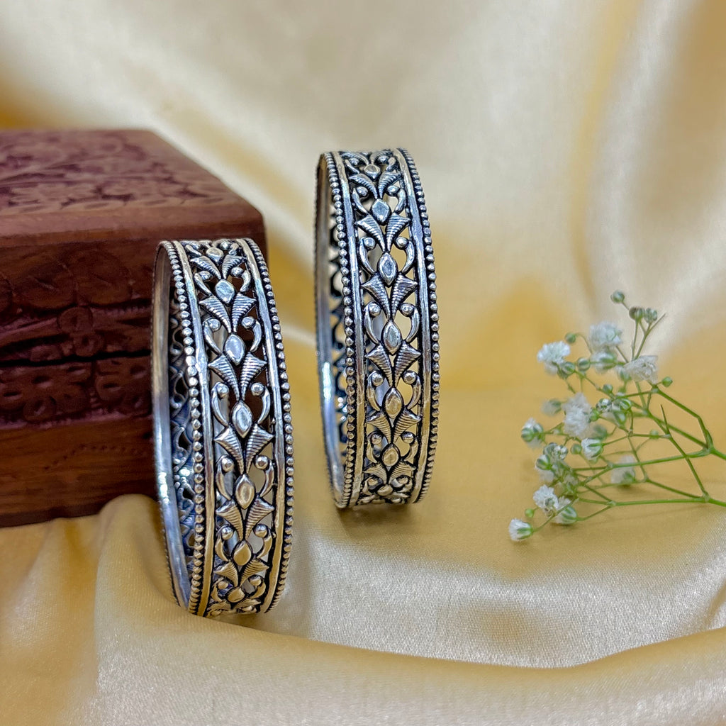 925 Silver Petals Oxidized Silver Bangle