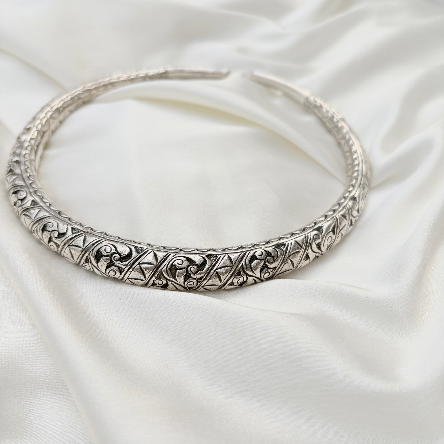 Traditional Tribal Medallion Silver Hasli Choker