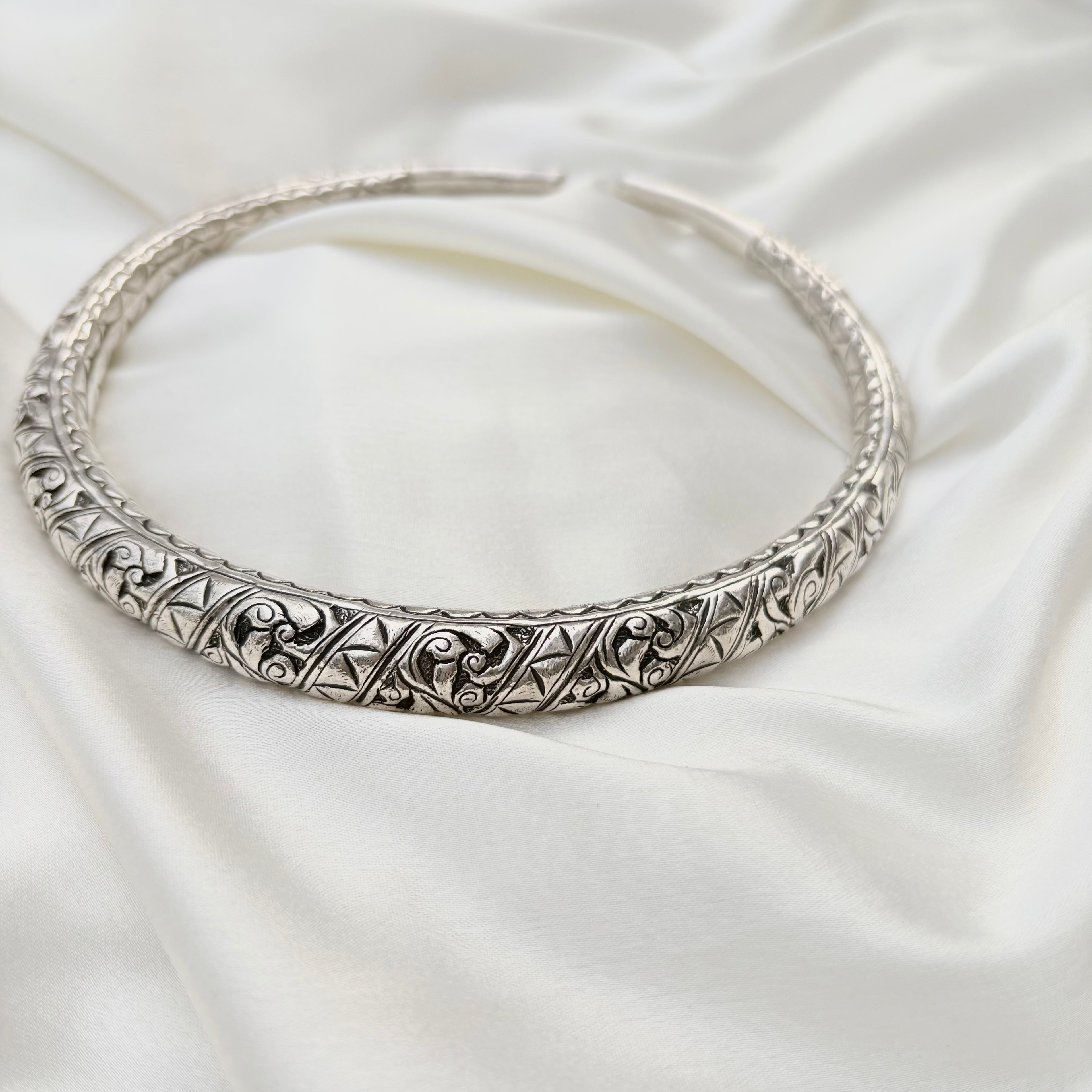 Traditional Tribal Medallion Silver Hasli Choker