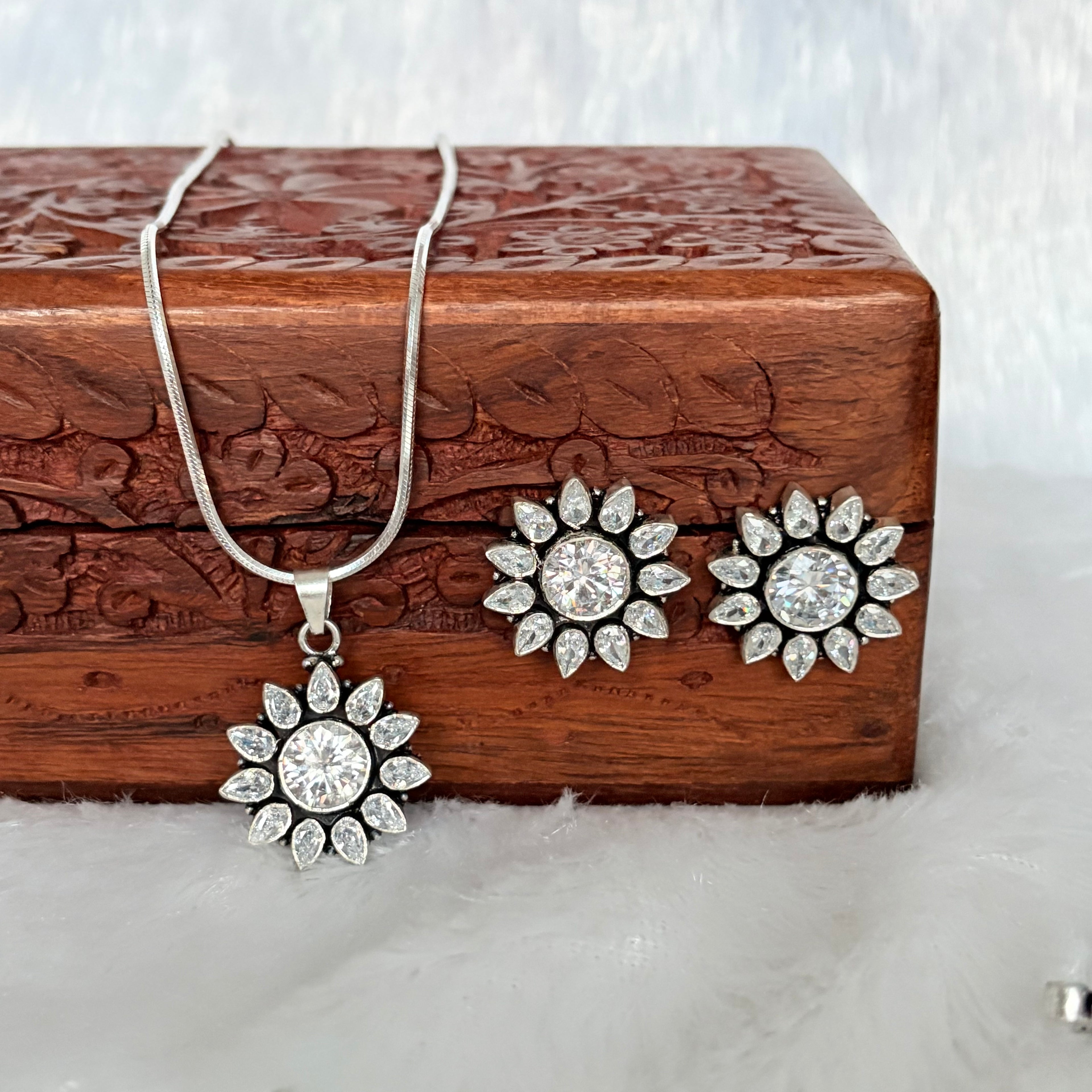 Luxury Crystal Floral Silver Jewelry Set