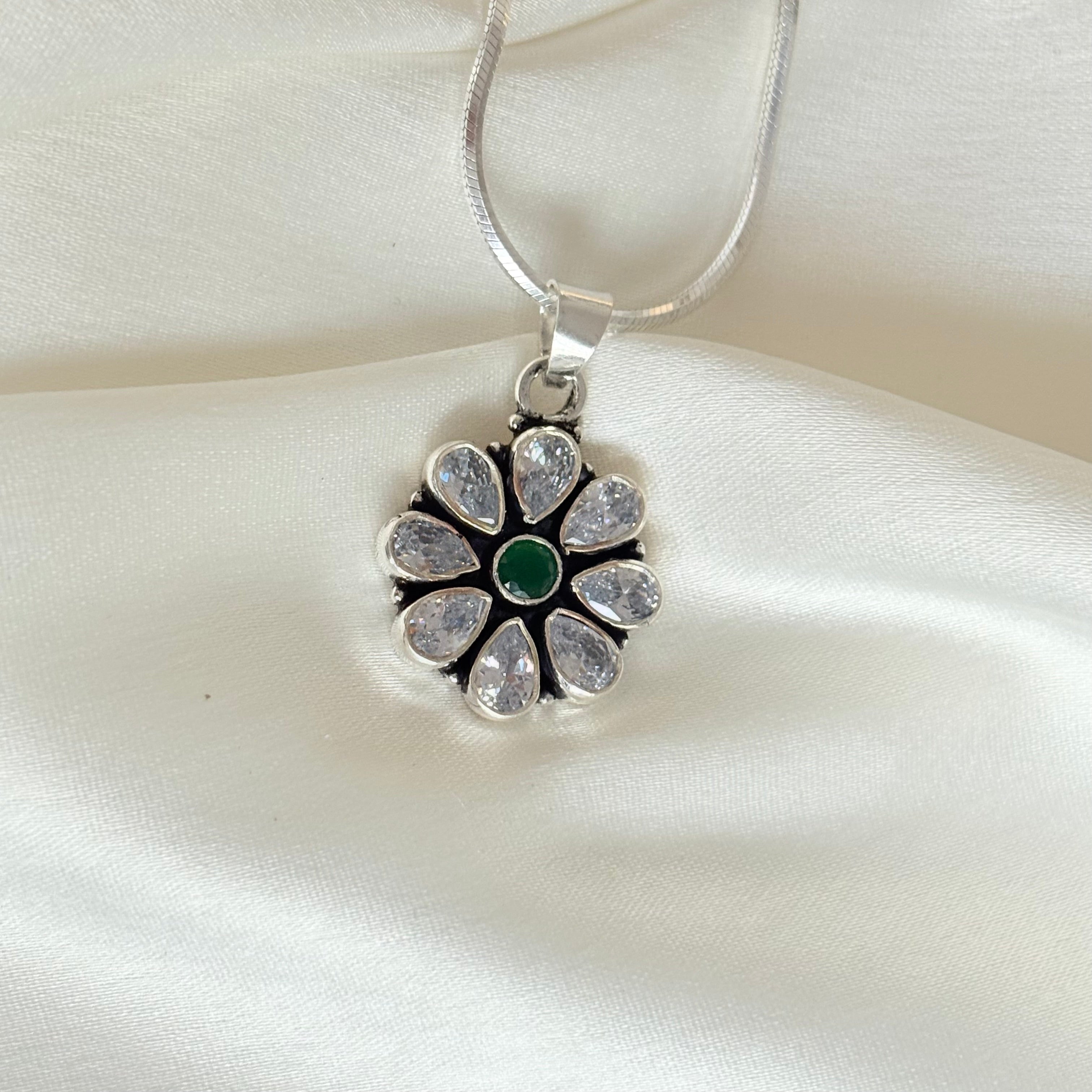 The Emerald Bloom Pendant Set