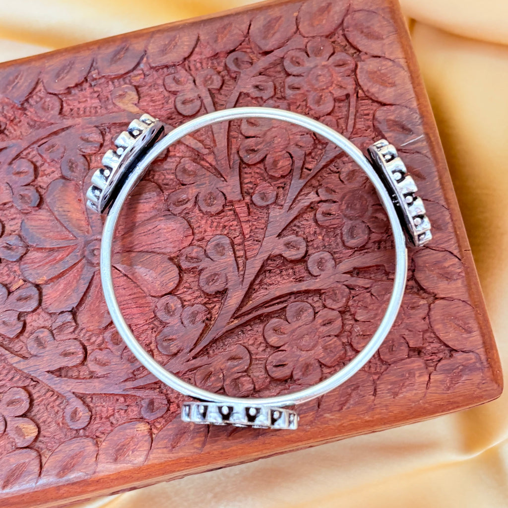 92.5 Gold Polished Silver Coin Queen Heritage Bangle