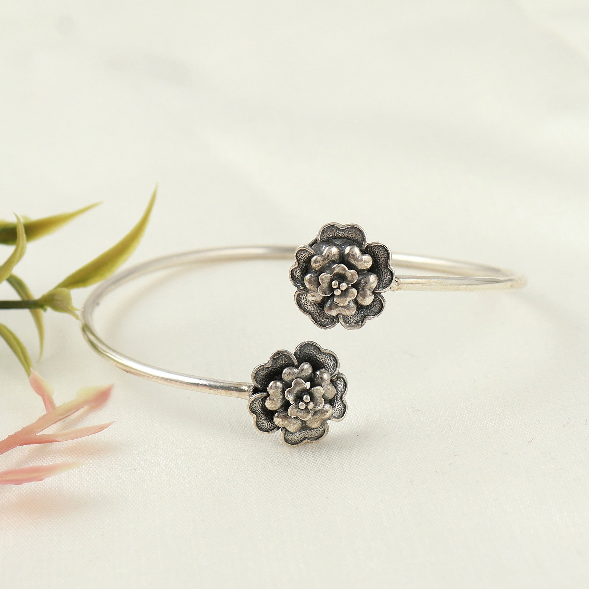 925 Sterling Silver Floweret  Kada
