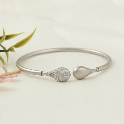 Velluto Glow Silver Kada