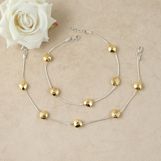 Golden Gleam Textured Silver Anklet