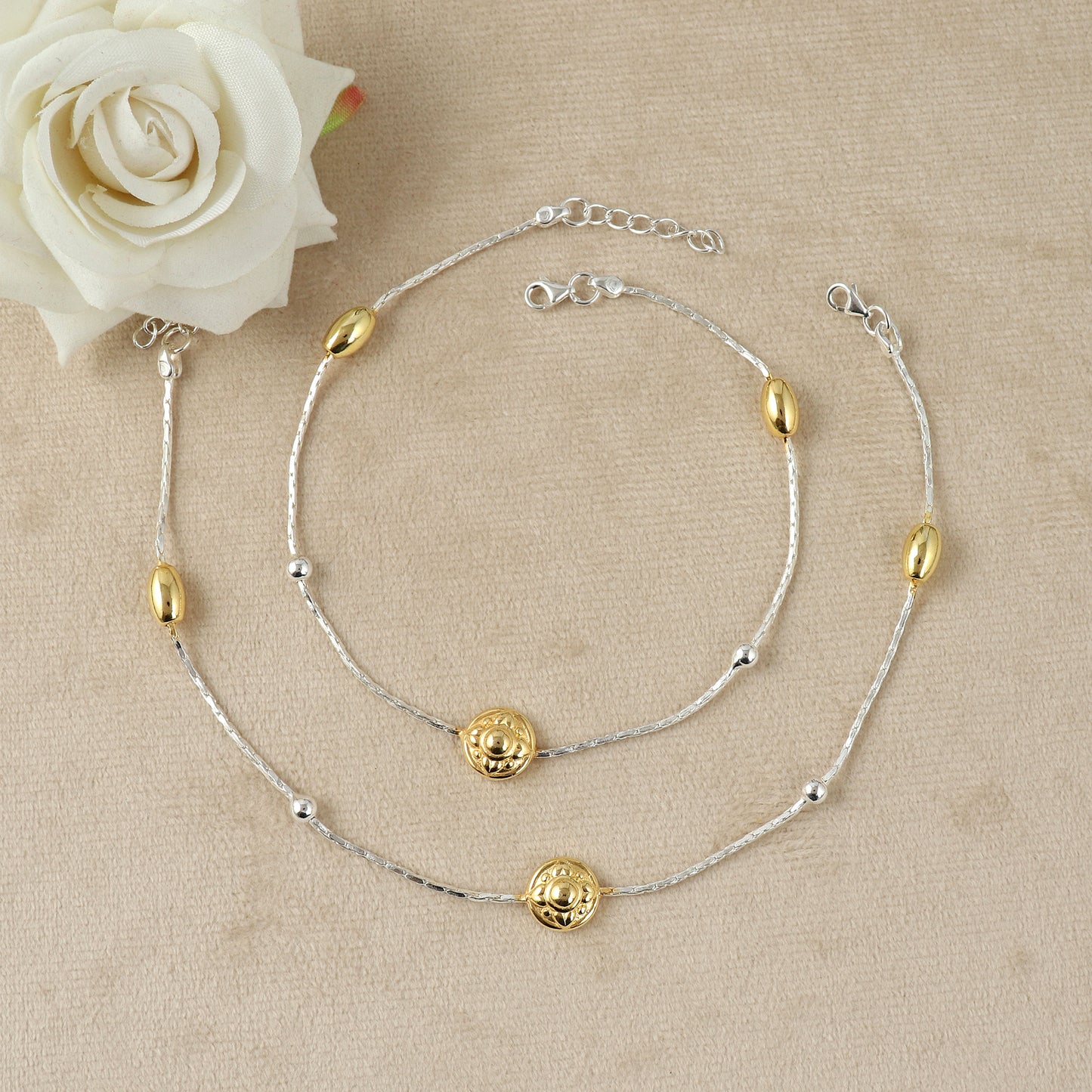 Elegant Bloom Silver Chain Anklet