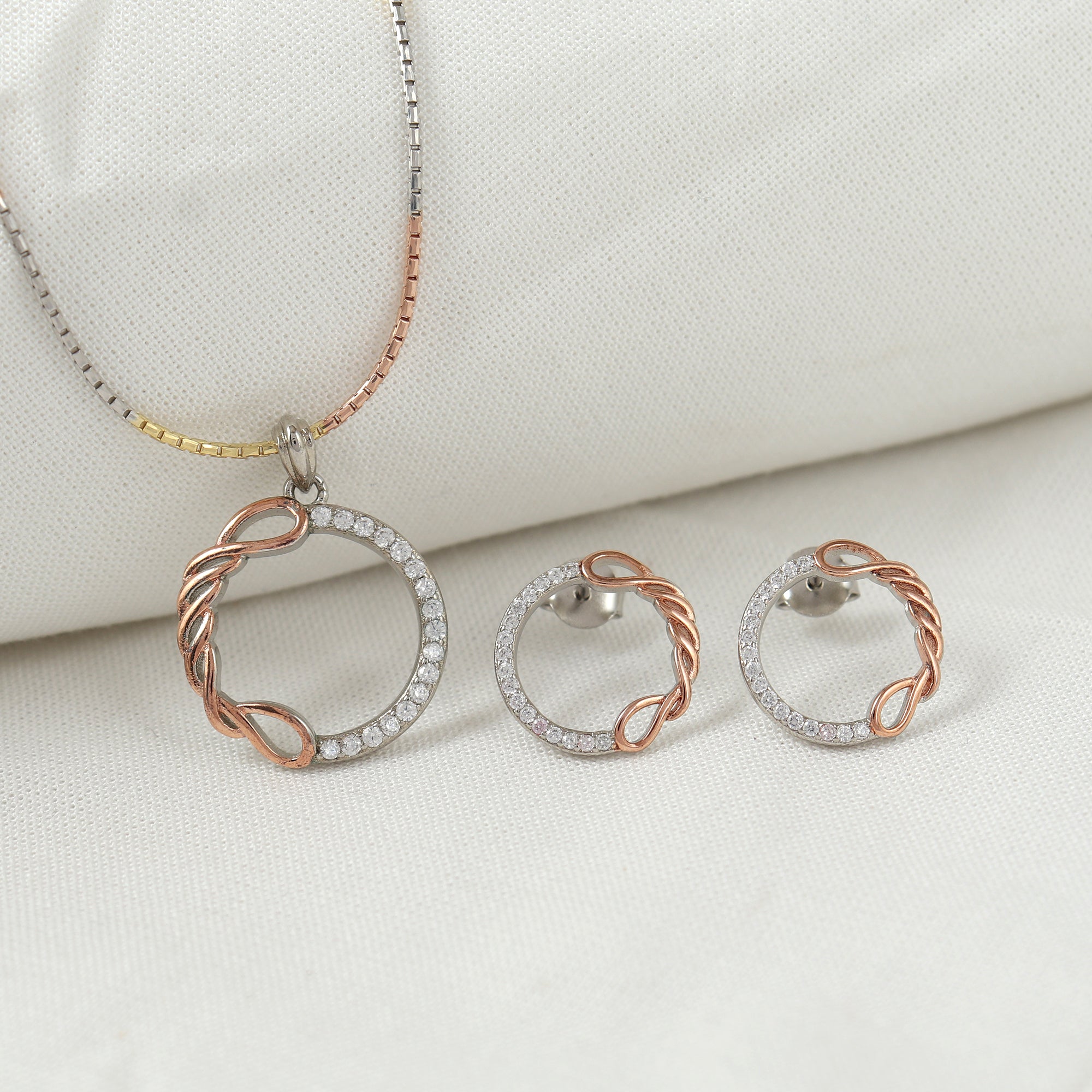 Rose Gold Twist Circle Silver Pendant Set