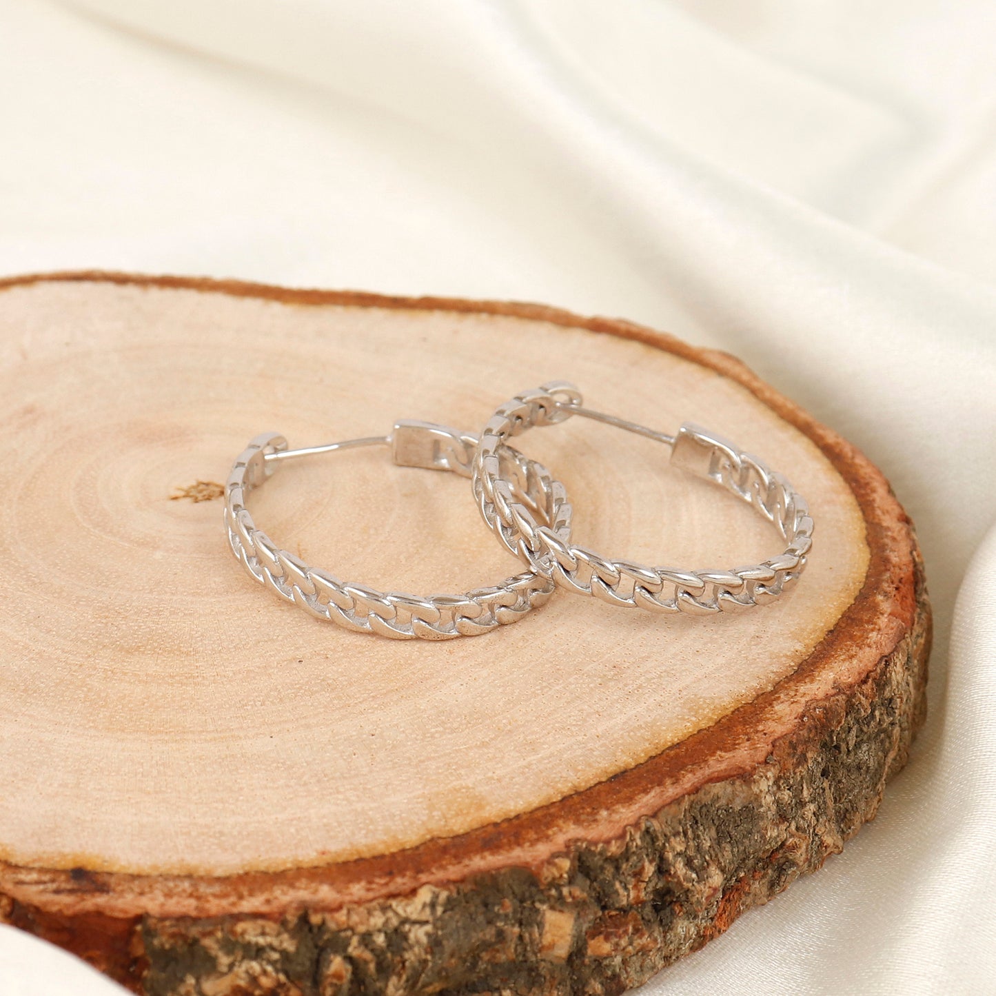 Chic Silver Chain-Link Hoop Earrings