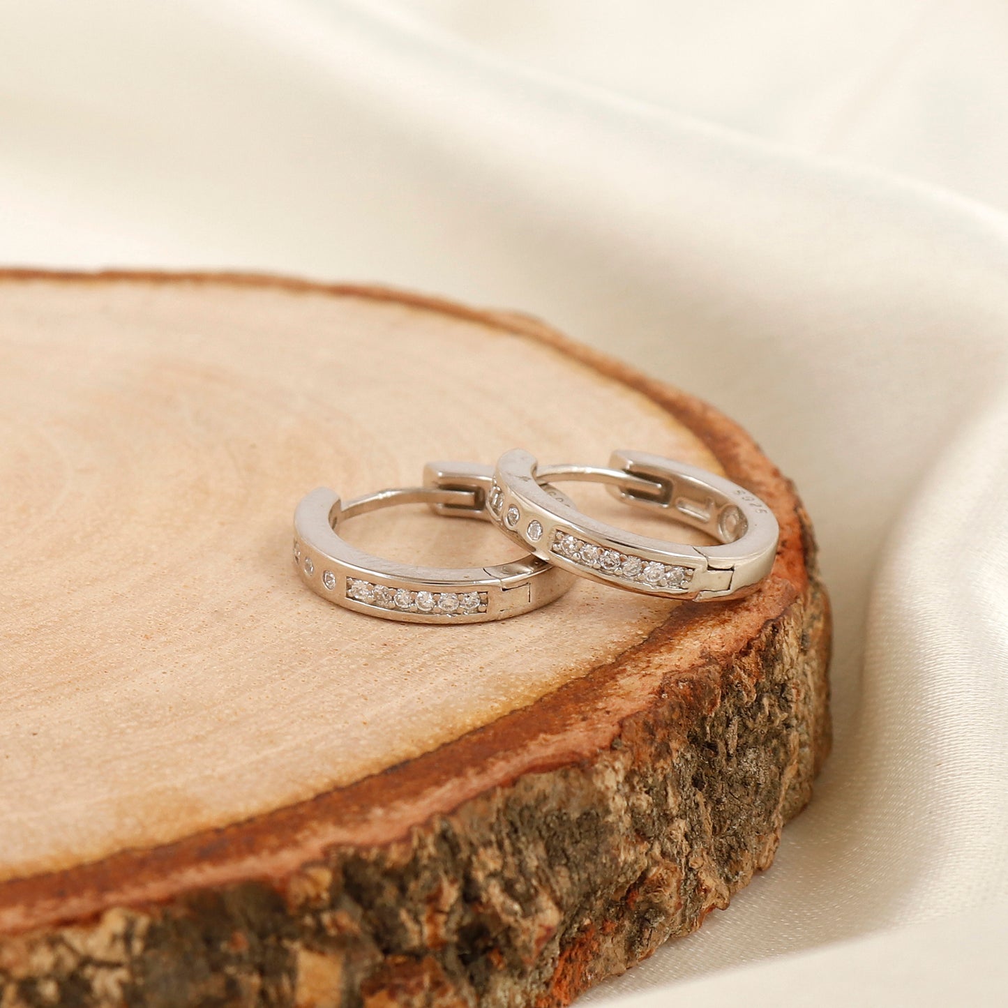 Modern Chic 925 Silver Hoop Earrings