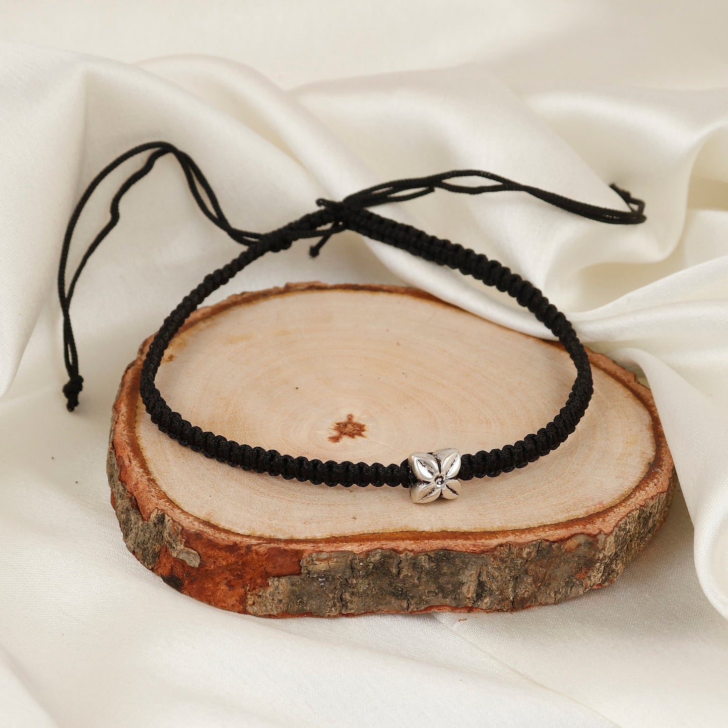 Silver Blossom Motif Minimalist Nazariya Anklet for Women