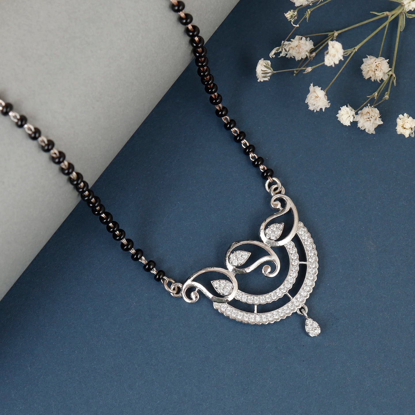 925 Silver Royale Paisley Crest Silver Mangalsutra