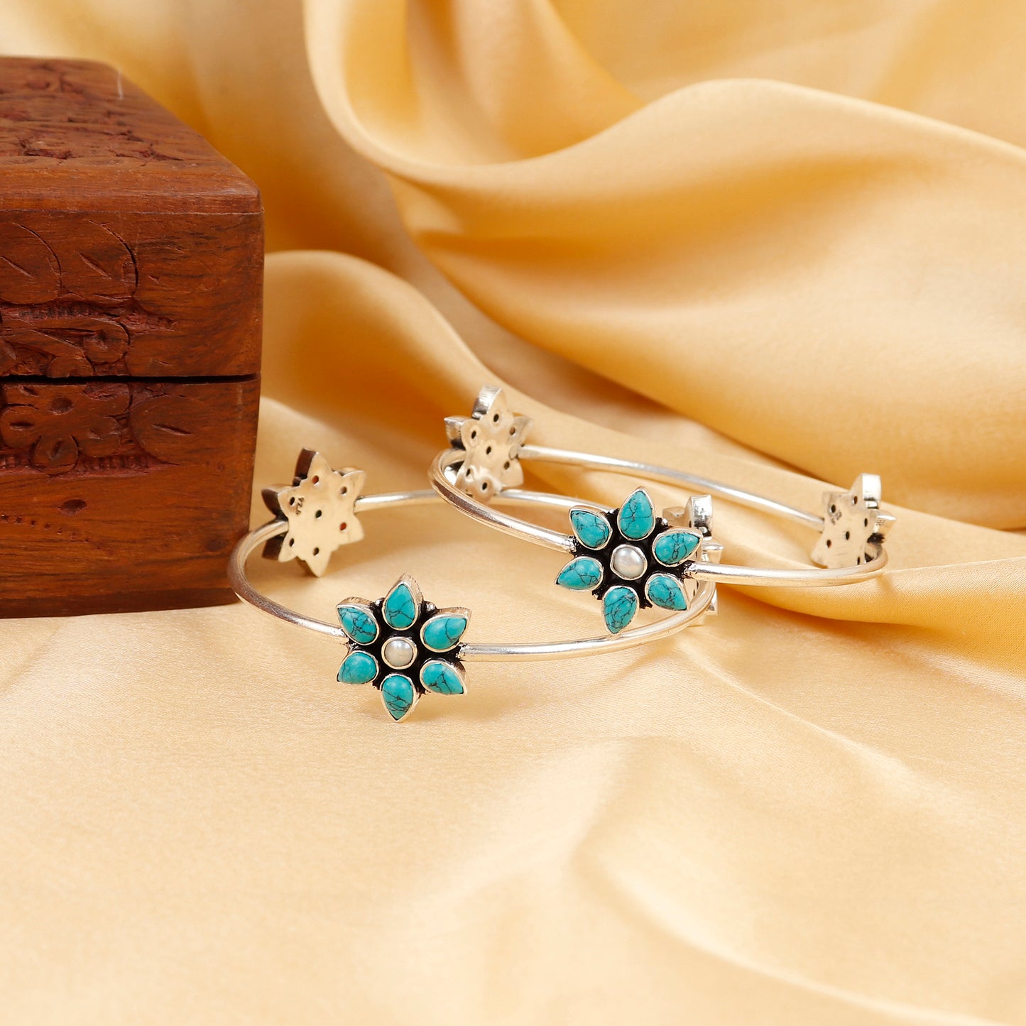 925 Silver Turquoise Floral Everyday Bangle